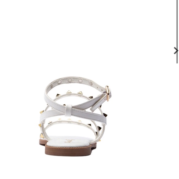 White pyramid stud gladiator sandals - Picture 7 of 9